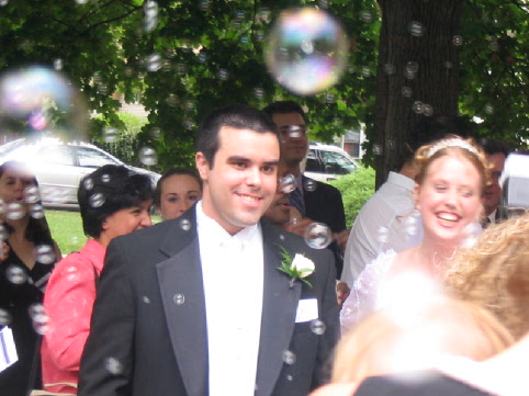 2005_09_04 Bubbles over Micah and Tiffany.jpg